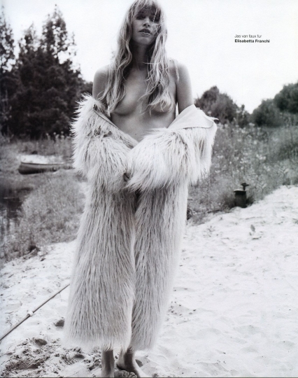 Annemara Post for Dutch Marie Claire December 2017, Photographer Liselore Chevalier, Stylist Anna Sokolowska, Hair and make-up Magdalena Loza 