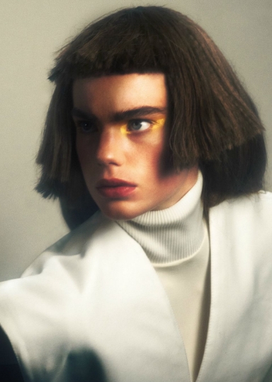 Estella Boersma on the cover of Wonderland  Magazine, winter 2017/2018, Photographer Hugo Comte, Stylist Toni-Blaze Ibekwe 