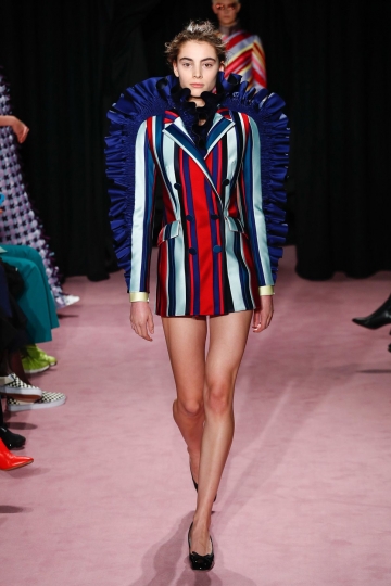 Romy Schönberger Couture shows Parijs SS 2018 Viktor & Rolf