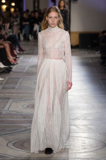 Demy de Vries Couture shows Parijs SS 2018 Giambatista Valli