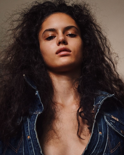 Nikki Vonsee for Dutch Glamour March 2018, Photographer Marc de Groot, Stylist, Jos van Heel, Hair and make-up Irena Ruben 