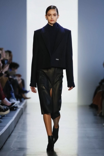 Nikki Vonsee shows NY Fall 2018 Dion Lee 