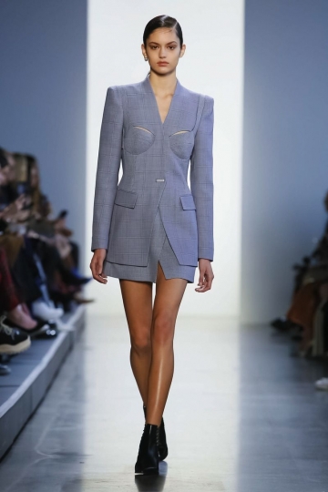 Nikki Vonsee shows NY Fall 2018 Dion Lee 