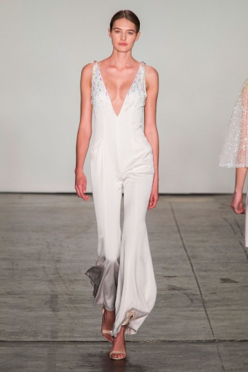 Sanne Vloet shows NY Fall 2018 Lanyu 