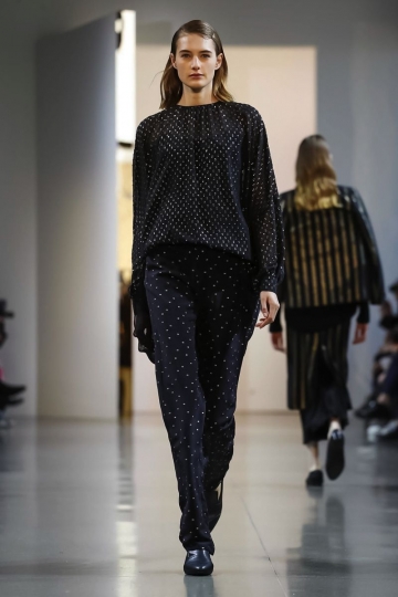 Sanne Vloet shows NY Fall 2018 Noon By Noor 