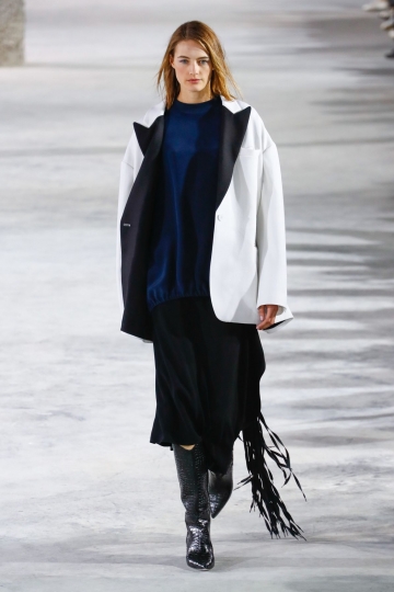 Sanne Vloet shows NY Fall 2018 Tibi Fall 