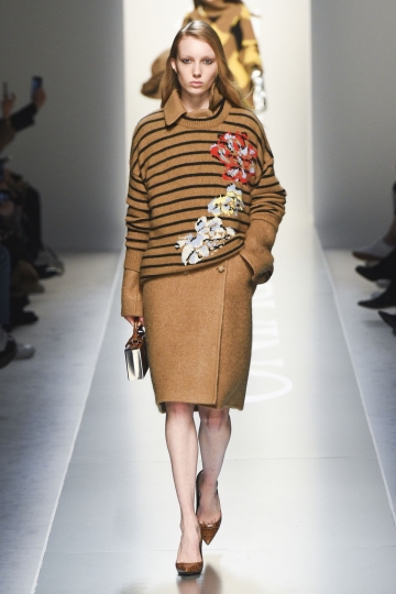 Demy de Vries shows Milan Fall 2018 Ermanno Scervino