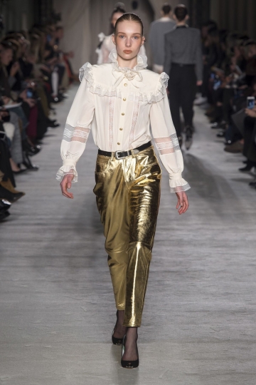 Demy de Vries shows Milan Fall 2018 Philosophy Di Lorenzo Serafini