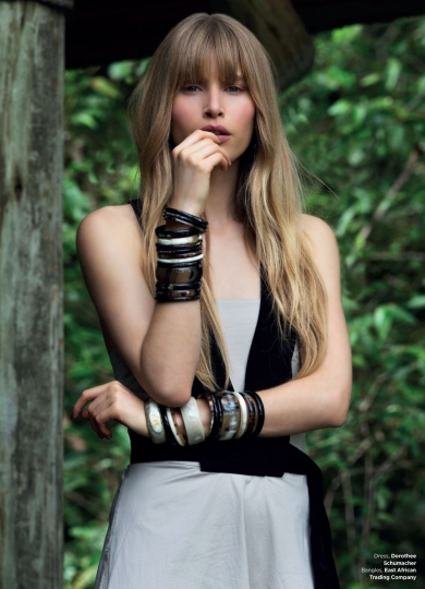 Annemara Post for Coutry & Town House May2018, Photographer Alexander Beer, Stylist Nicole Small Wood, Hair and Make-up Sophie Higginson 