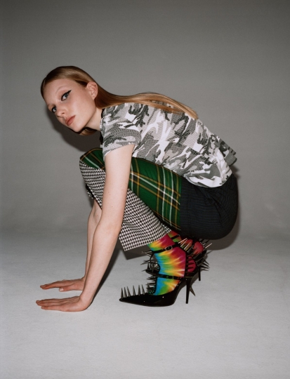 Demy de Vries for I.D. Summer 2018, Photographer Angelo Pennetta, Fashion Editor Julia Sarr-Jamois, Hair Rudi Lewis, Make-up Hiromi Ueda 