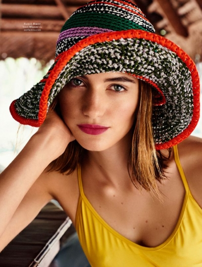 Sanne Vloet for Dutch Elle June 2018, Photographer Jeroen W. Mantel, Stylist Thomas Vermeer, Hair and Make-up Ellen Romeijn. 