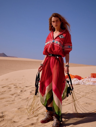 Kim Noorda for Italian Marie Claire June 2018, Photographer Mel Karch, Stylist Laura Seganti, Make-up Sergio Corvacho, Hair Valerio Sestito 