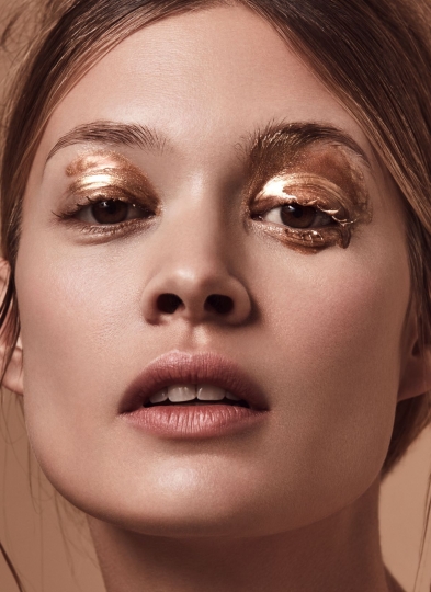 Rianne Haspels for Factice Magazien July 2018, Photographer Stephanie Pistel, Stylist Anat Duchtwald, Hair en Make-up Esther van Maanen 