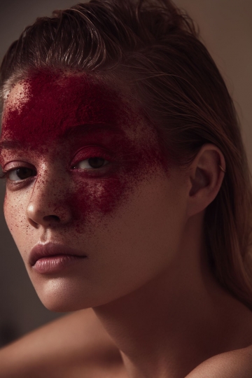 Rianne Haspels for Factice Magazien July 2018, Photographer Stephanie Pistel, Stylist Anat Duchtwald, Hair en Make-up Esther van Maanen 