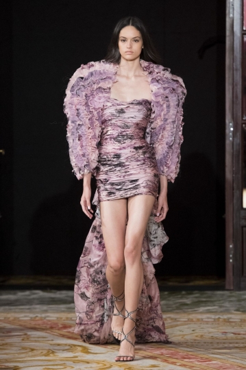 Nikki Vonsee for couture Shows Fall 2018 Redemption