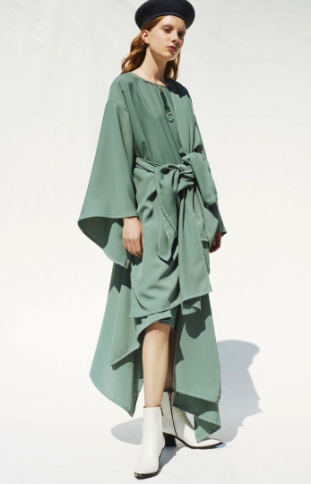 Demy de Vries for online story FLOATING for Italian Vogue, Photographer Sophie Tajan, Sylist Gemma Bedini, Make-up Masae Ito, Hair Akemi Kishida, Set design Nicolas Mur 