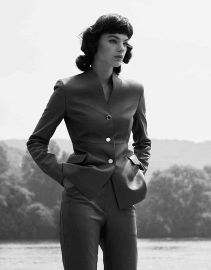 Estella Boersma for Vogue Taiwan July/August, Photographer Naomi Yang, Stylist James V. Thomas, Hair Chiao Chenet, Make-up Mayumi Oda 