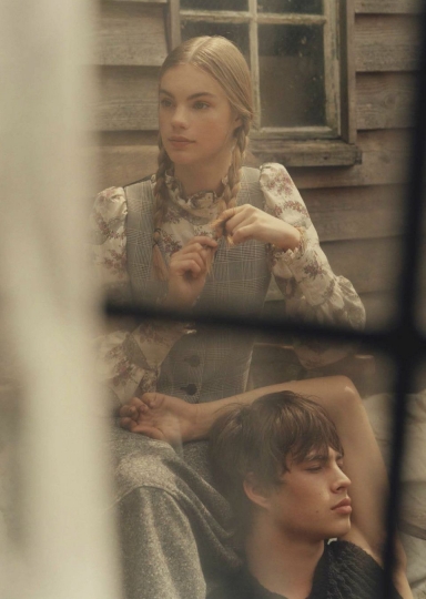 Estella Boersma for Vogue Spain September 2018, Photographer Ben Weller, Stylist Marina Gallo 