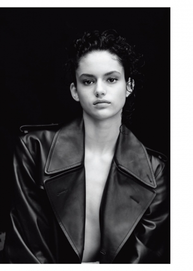 Nikki Vonsee for Amica September 7 2018, Photographer Sonia Szóstak, Stylist Giulia Bassi 