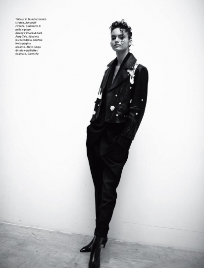 Nikki Vonsee for Amica September 7 2018, Photographer Sonia Szóstak, Stylist Giulia Bassi 