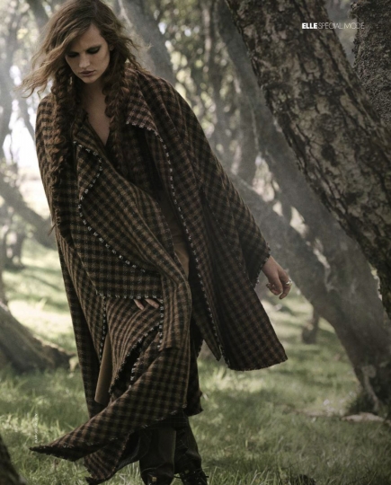 Bette Franke for Elle France august 2018, Photographer Blair Getz Mezobov, Eidtor Jeanne Le Bault, Make-up Lili Choï, Hair Christoph Hasenbein 