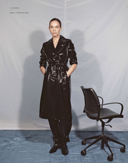 Kim Noorda for El Pais October 2018, Photographer Pablo Zamora, Stylist Santi Rodriquez 