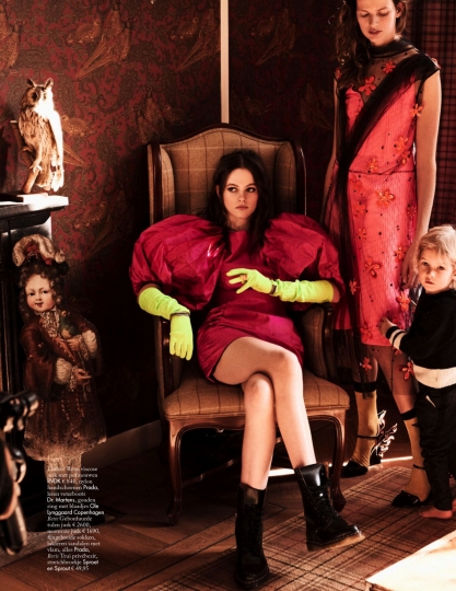 Cute little first appearence Liselotte Claerhoudt with Bette Franke in Dutch Vogue December 2018, Photographer Paul Bellaart, Hair and make-up Irene Ruben 