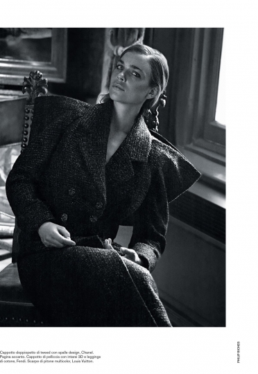 An elegant Kim Noorda for D La Repubblica November 2018, Photographer Philip Riches, Stylist  Carlo Pregnolato, Hair Lydia Lelou, Make-up Pernell Kusmus 