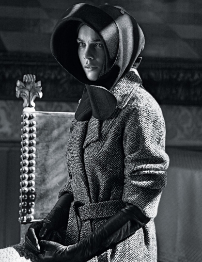 An elegant Kim Noorda for D La Repubblica November 2018, Photographer Philip Riches, Stylist  Carlo Pregnolato, Hair Lydia Lelou, Make-up Pernell Kusmus 