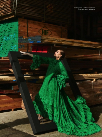 Romy Schönberger in an impressive story for Dutch Harpers Bazaar December 2018, photographed by Tim Verhallen, Styled by Astrid Schilders, Hair by Daan Kneppers and make-up by Anita Jolles 