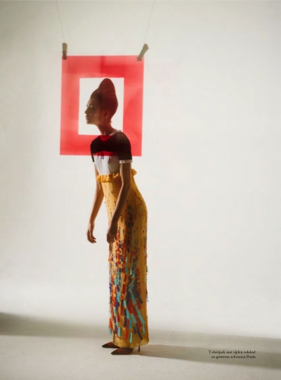 Romy Schönberger in an impressive story for Dutch Harpers Bazaar December 2018, photographed by Tim Verhallen, Styled by Astrid Schilders, Hair by Daan Kneppers and make-up by Anita Jolles 