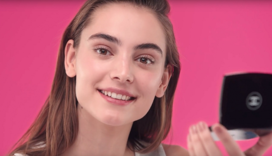 Romy Schönberger her first tutorial for Chanel Spring summer Collection 2019 