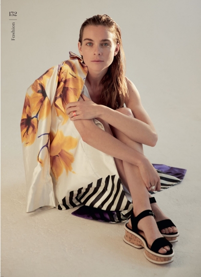 Kim Noorda for English Marie Claire, Photographer David Roemer, Stylist Jayne Pickering, Make-up Thomas Lorenz, Hair Craig Taylor, Nails Chisato Yamamoto 