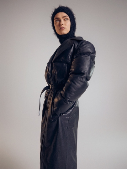 Sophie Vlaming for Vestal Online Magazine, Photographs by Meis & Jipy, Styling Alex van der Steen, Hair & Make-up Suzanne Verberk 