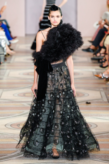 Nikki Vonsee elegant and strong for Armani Privé Couture show Fall 2019 