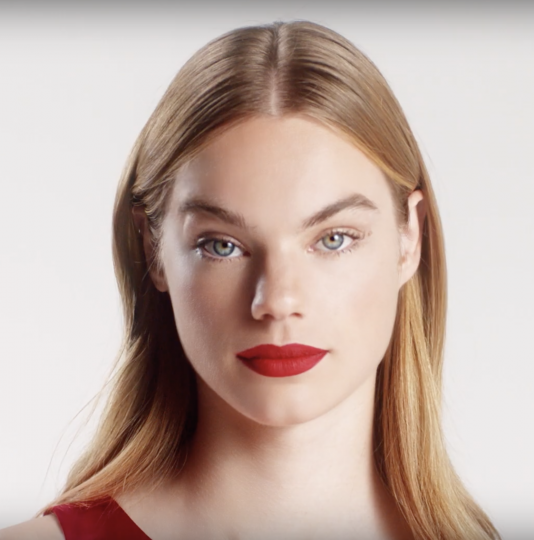 Bella Estella shines in the new Nina Ricci Rouge Pomme D’Amour campaign! 