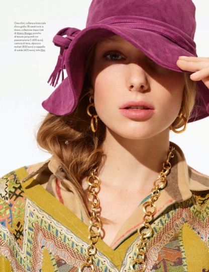 Lovely story Demy de Vries for Italian Elle, with Koto Bolofo Photographer and Micaela Sessa Stylist 