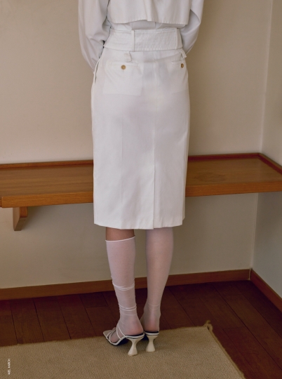 Kim Noorda for Italian Marie Claire, Photographer Mel Karch, Stylist Maria Giulia Riva, Make-up Tiina Roivainen, Hair Shuhei Nishimura 