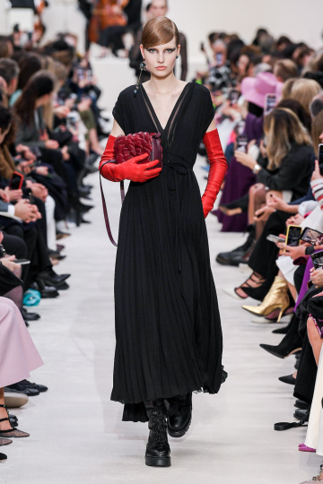 So impressive Levi Achthoven walking her first beautiful show for Valentino Fall 2020 by Pierpaolo Piccioli, Stylist Joe Mckenna, Make-up Path McGrath, Hair Guido Palau, Casting Italis3bis 