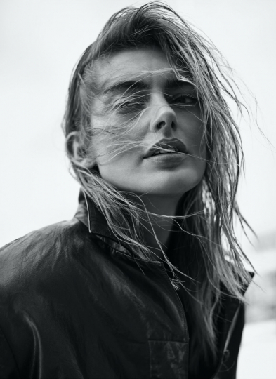 Impressive shoot Hanna Verhees captures by Alek for Vestal Magazine, Hair Hester Wernert, Make-up Anita Jolles, Styling Tricja Styling 