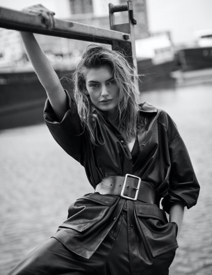 Impressive shoot Hanna Verhees captures by Alek for Vestal Magazine, Hair Hester Wernert, Make-up Anita Jolles, Styling Tricja Styling 