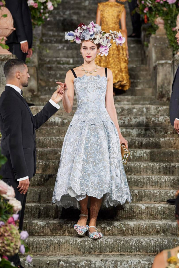 Romy Schönberger in the fairy tale Dolce & Gabbana Alta Moda show for Fall 2020 held in the spectacular Villa Bardini in Florence 