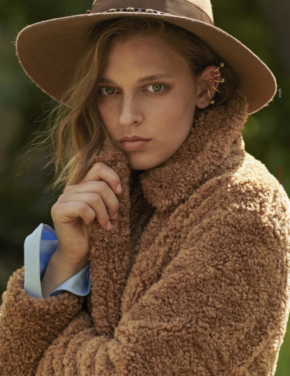Merel Zoet luxury in the  woods for Vanitay Fair Italy, Photographer Frederico Martin, Stylist Federica Carnevali, Make-uup Giovanni Lovine, Hair Maurizio Morreale 