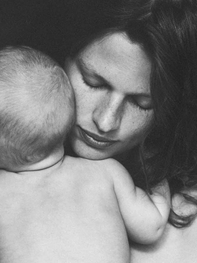 Artipoppe campaign starring Bette Franke with her little baby boy Foss, beautiful captured by Annemarieke van Drimmelen 