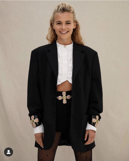 Lovely picture and interview Annekee Molenaar in Dutch Vogue, Photographer Maxim Cardol, Interview Alja Bakker, Stylist Sofie van der Velden, Hair La Toya Velberg, Make-up Laura Yard 