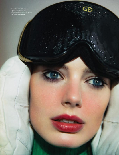 Hanna Verhees elegant ready for snow in Dutch Vogue, Photographer Amanda Elise K, Stylist constant de Boer, Hair Magdalena Loza, Make-up Laura Yard 