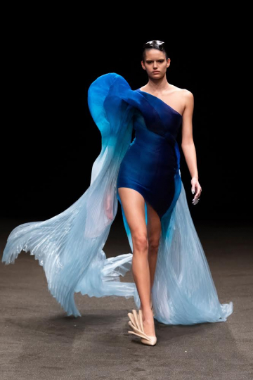 Nikki Vonsee for Iris van Herpen her Roots of Rebirth Couture collection SS 2021 