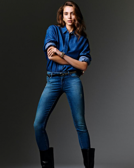 Romy Schönberger for Denham Fall 2021, Photographer Philippe Vogelenzang, Production Zoe Karssen, Hair and make-up Eva Copper 