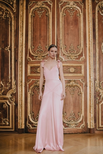 La bella Demy for Monique Lhuillier Fall 2022 Ready-to Wear 