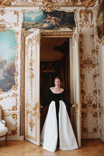 La bella Demy for Monique Lhuillier Fall 2022 Ready-to Wear 